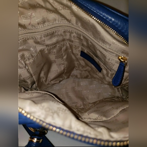 Michael Kors Purse - Picture 2 of 2